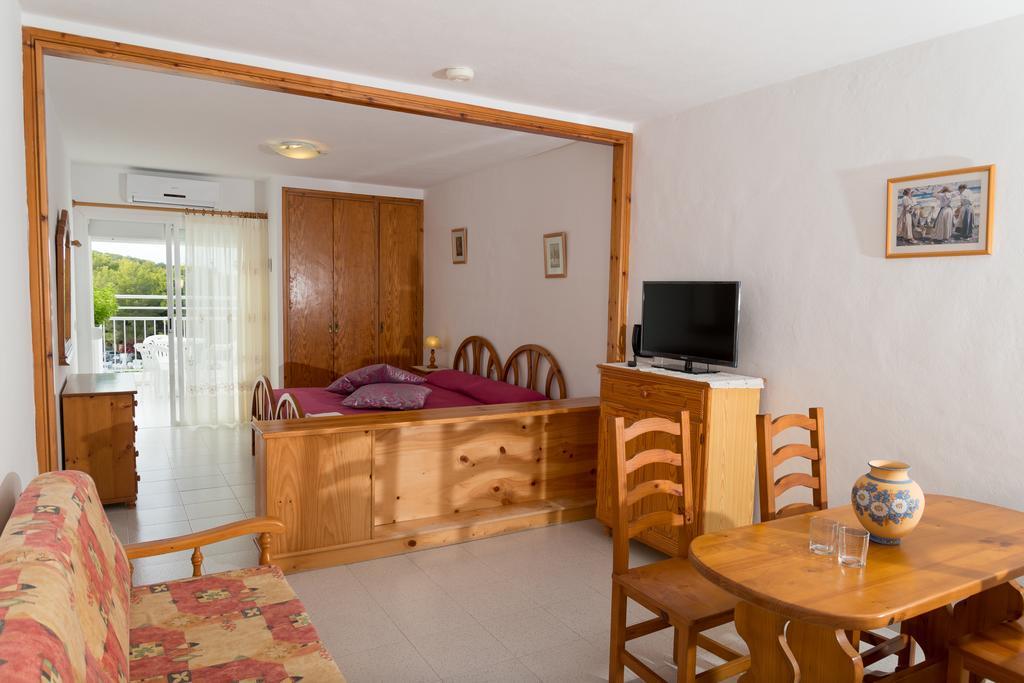 Flats Friends Apartamentos Es Puet Blanc Portinatx Esterno foto