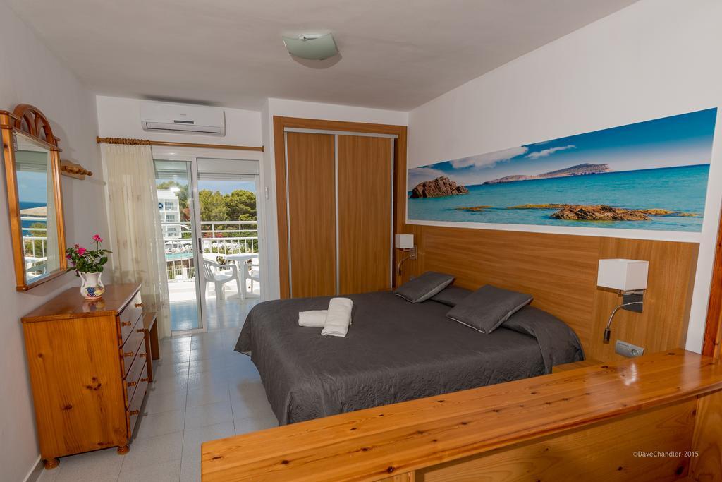 Flats Friends Apartamentos Es Puet Blanc Portinatx Esterno foto